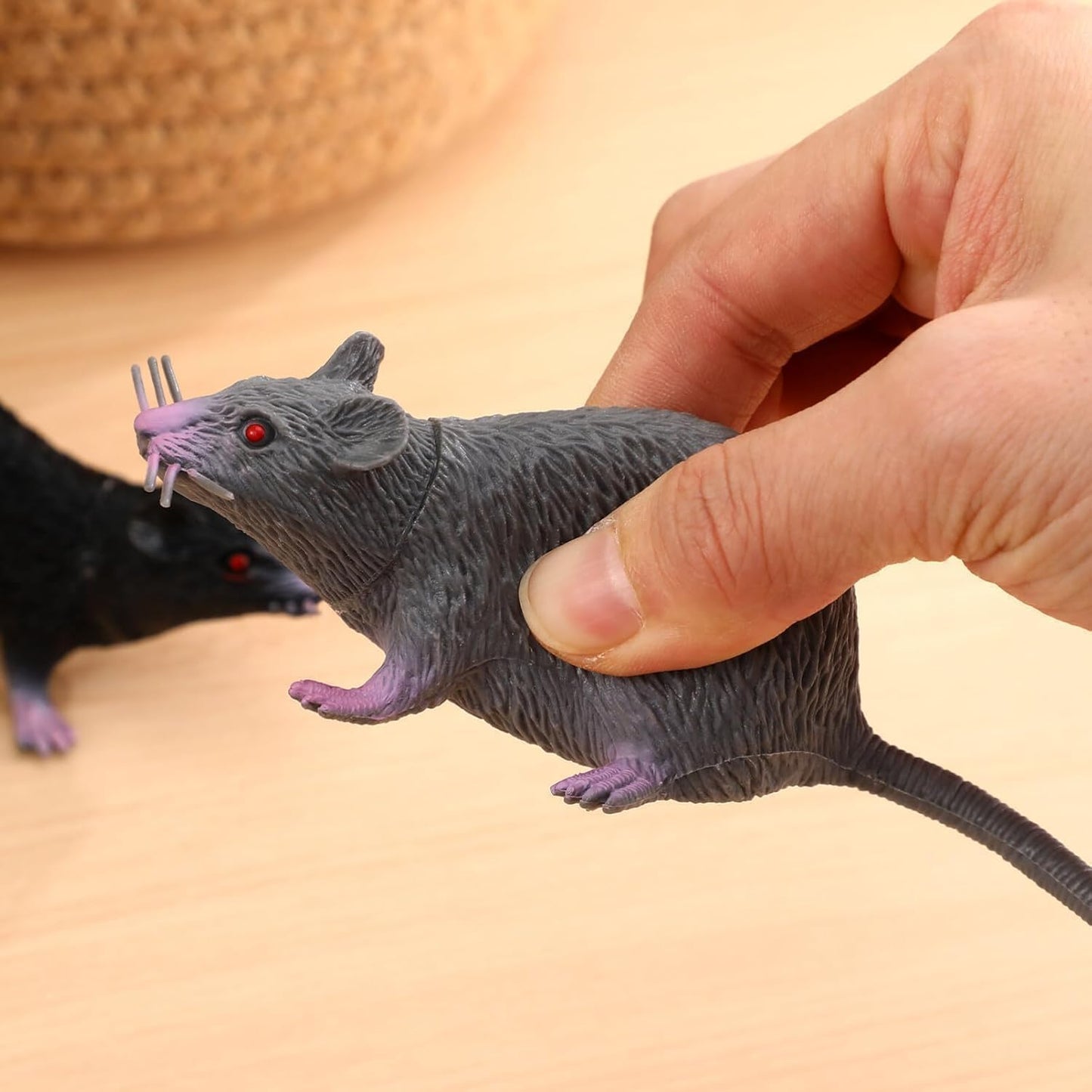 Realistic Animatronic Rat Prop — Creepy Fake Mouse for Halloween Pranks