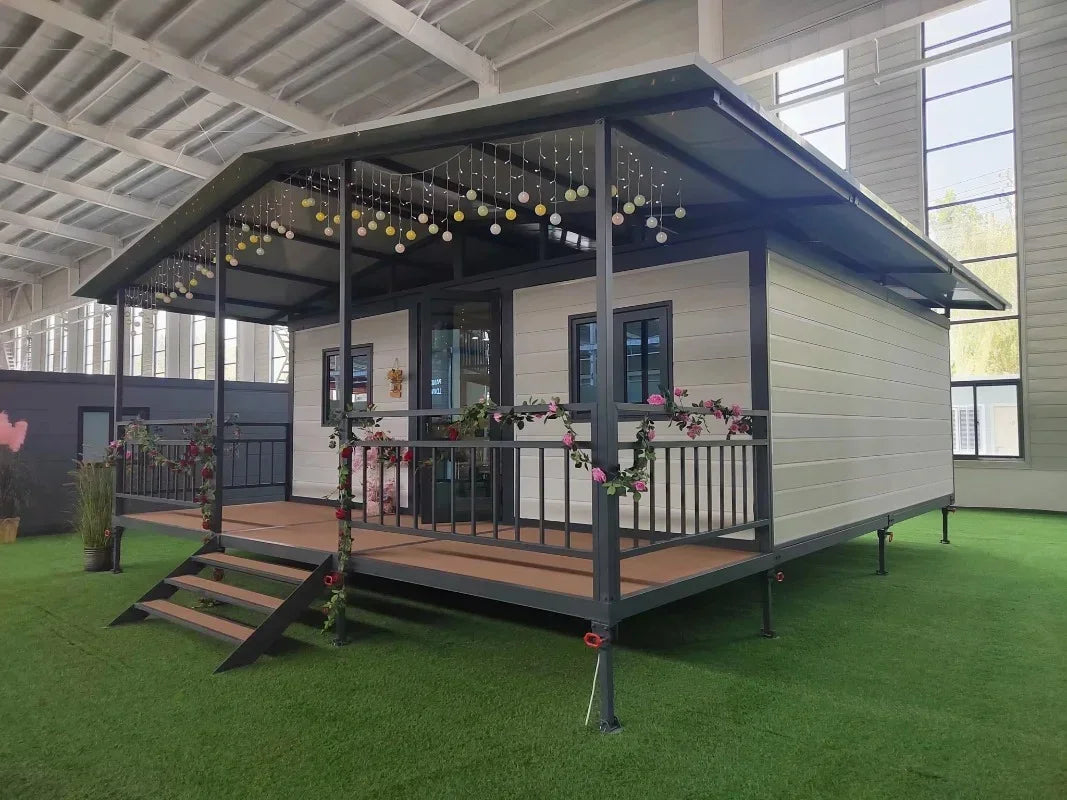 Double-Wing Extended Wooden Container Tiny House (20/40Ft)